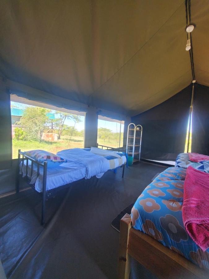 Semadep Safari Camp Bed and Breakfast Sekenani Esterno foto